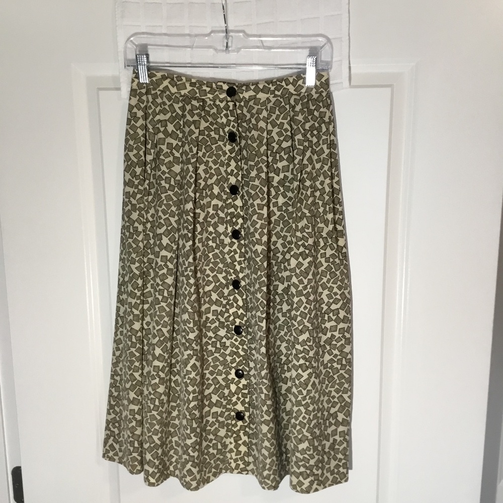 Ladies Button Down Skirt Cream/ Army Green Size S